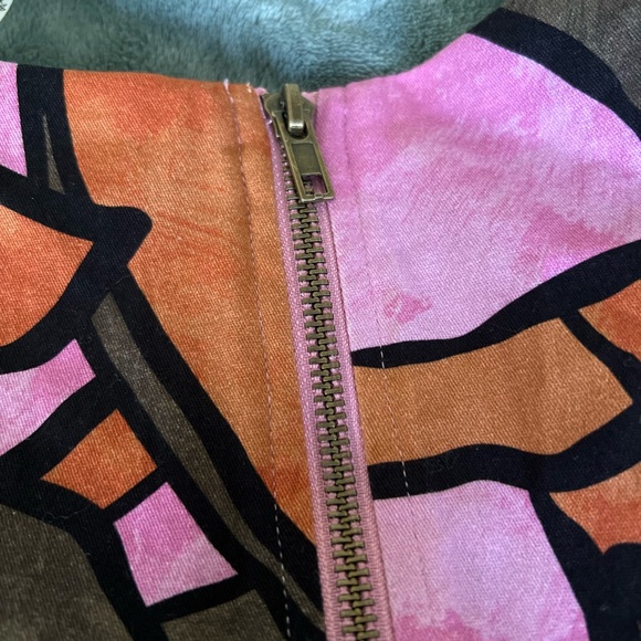 MINK PINK LORNA BELTED MINI DRESS - ABSTRACT - Picture 4 of 10